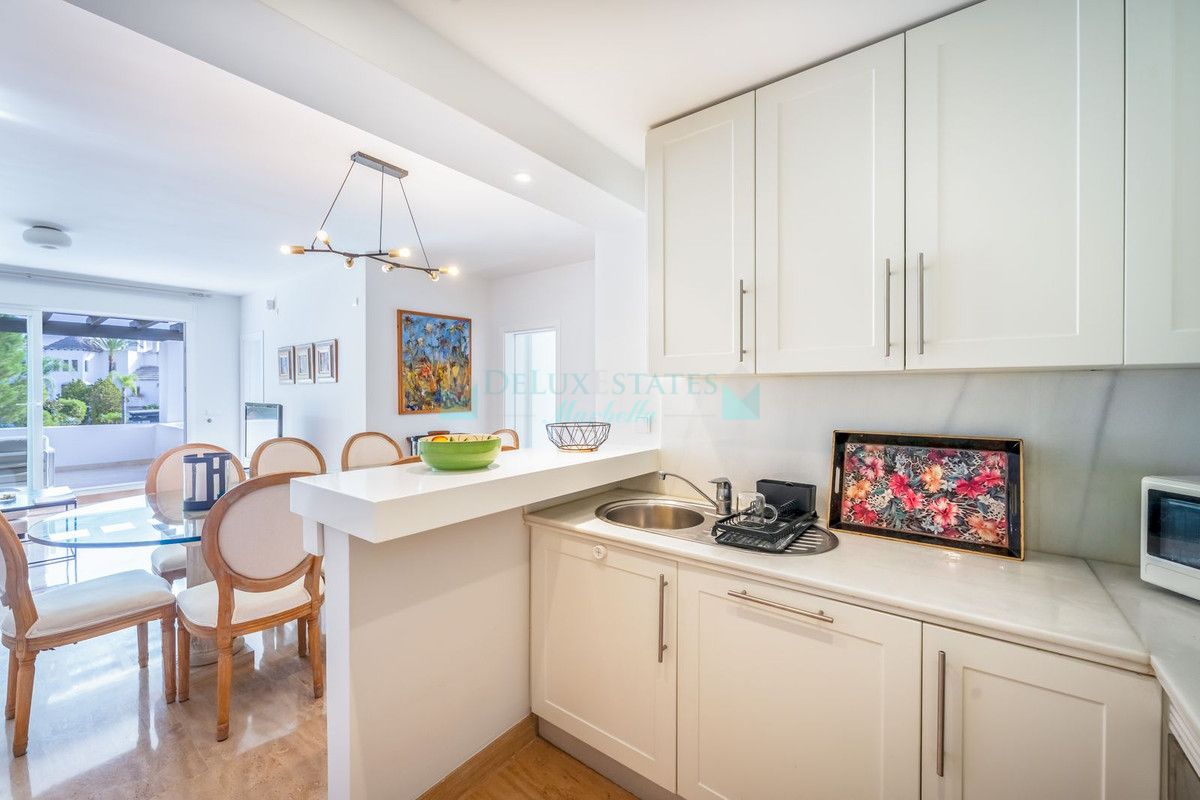 Apartment for sale in Rio Real, Marbella East