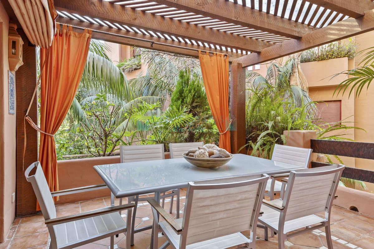 Apartamento en venta en El Rosario, Marbella Este