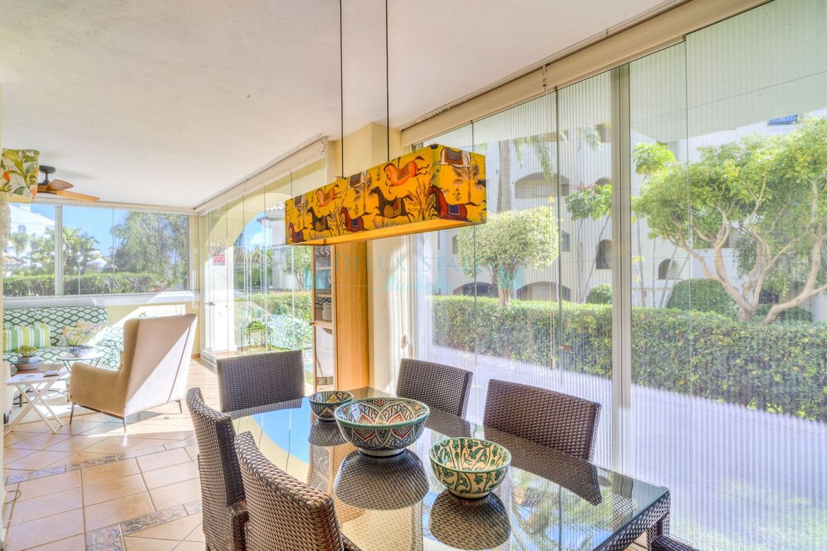 Apartamento Planta Baja en venta en Bahia de Marbella, Marbella Este