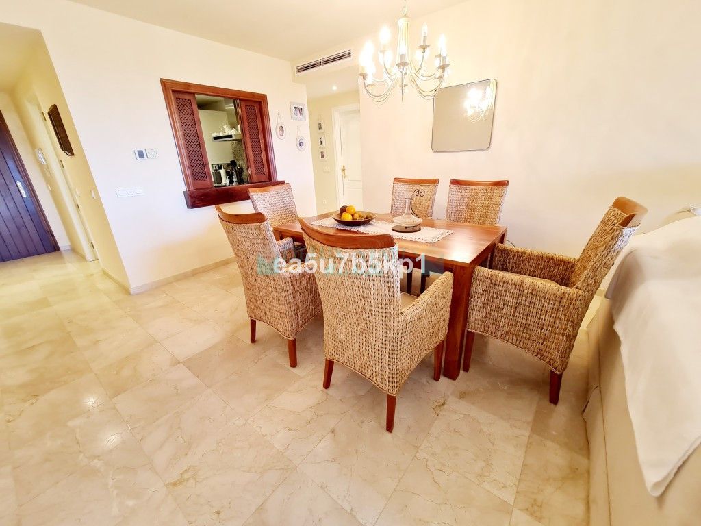 Penthouse for sale in New Golden Mile, Estepona