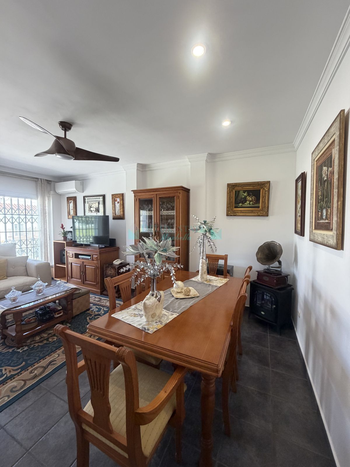 Town House for sale in Estepona