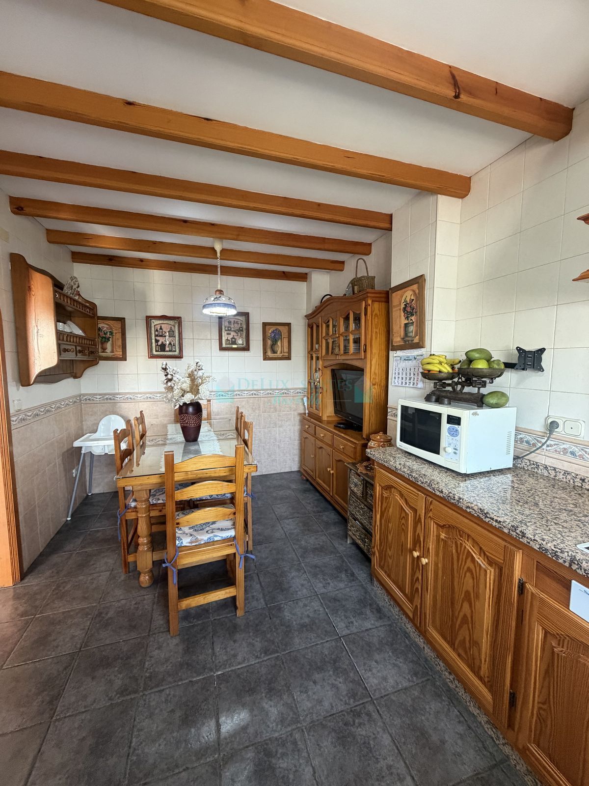 Town House for sale in Estepona