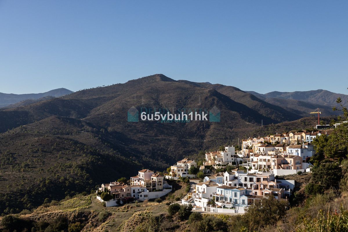 Adosado en venta en Benahavis