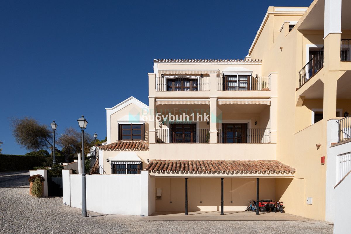 Adosado en venta en Benahavis