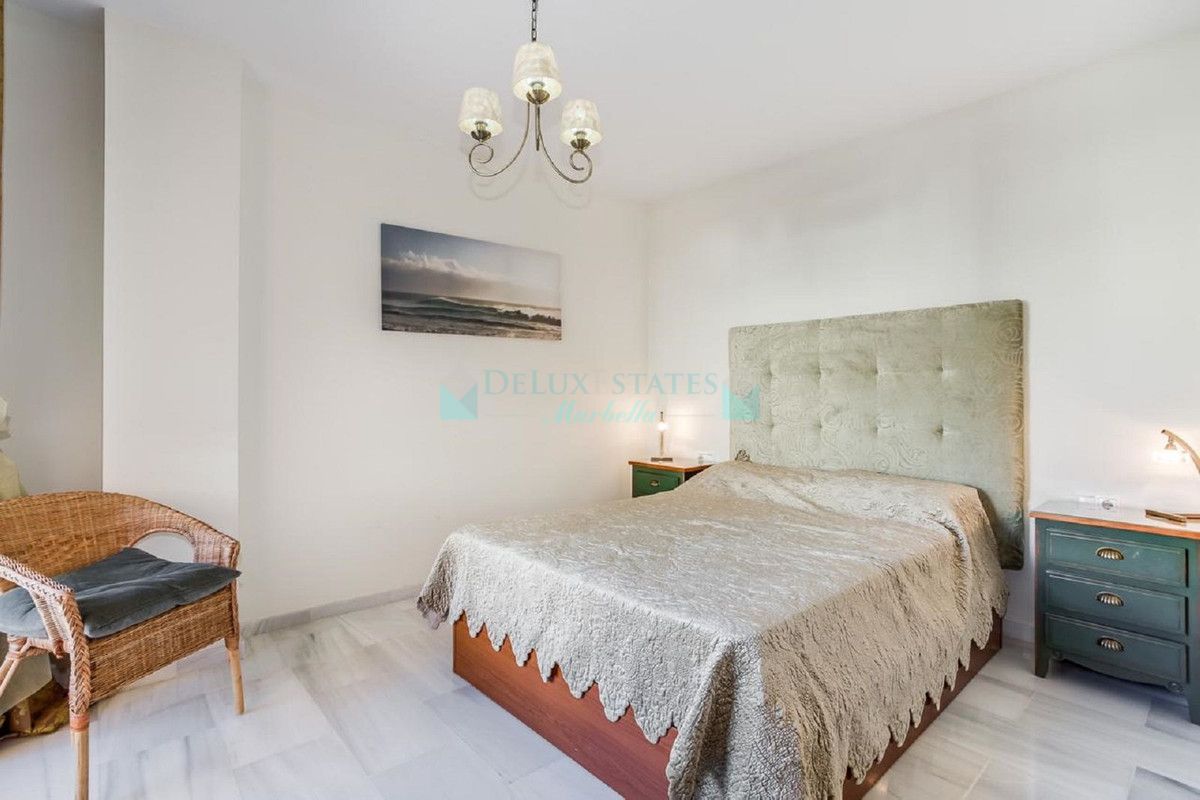 Apartamento en venta en Elviria, Marbella Este