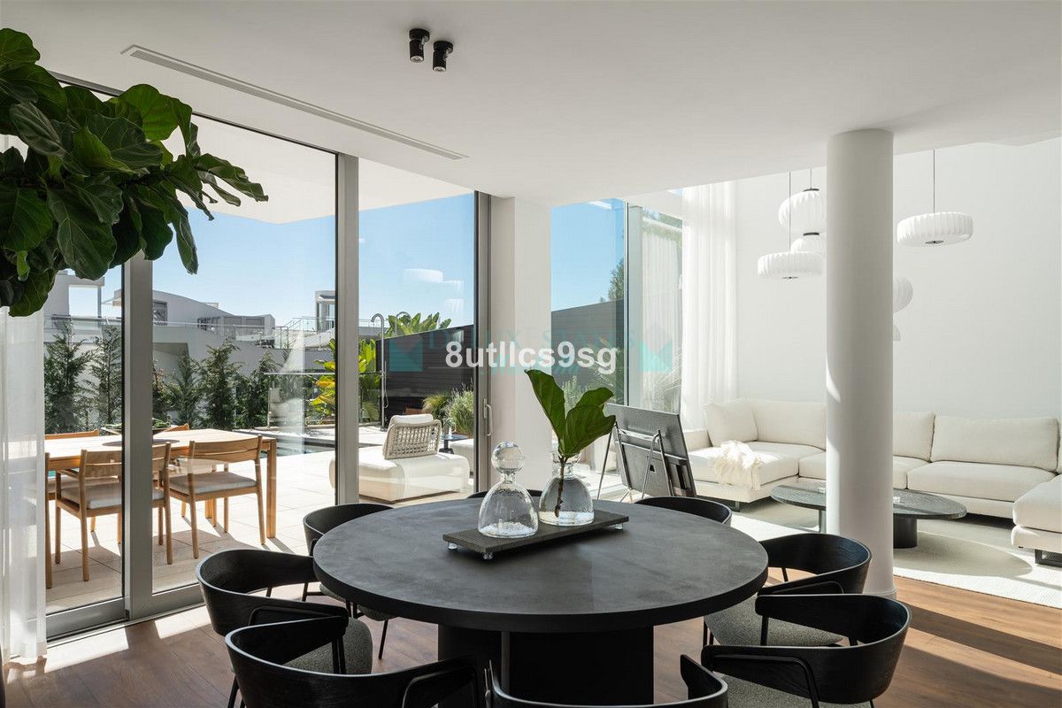 Semi Detached Villa for sale in Sierra Blanca, Marbella Golden Mile