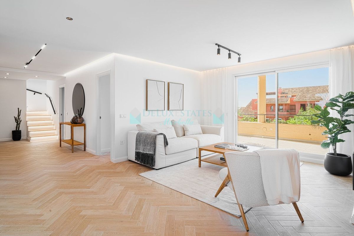 Penthouse for sale in Bel Air, Estepona