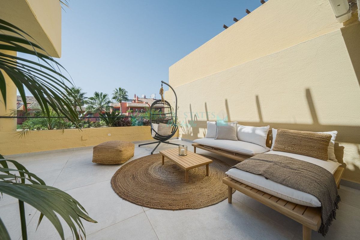 Penthouse for sale in Bel Air, Estepona