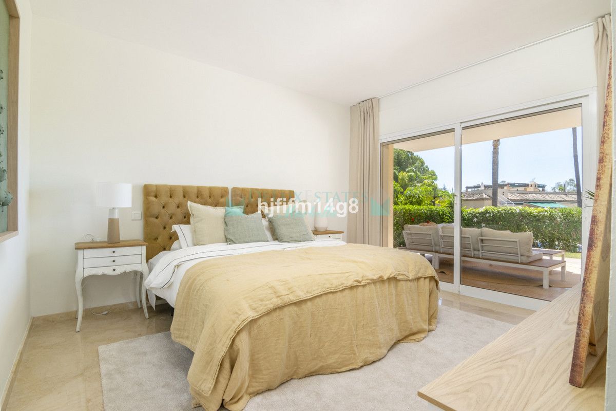 Ground Floor Apartment for sale in Nueva Andalucia