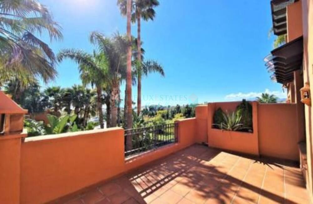 Town House for sale in Marbella Golden Mile