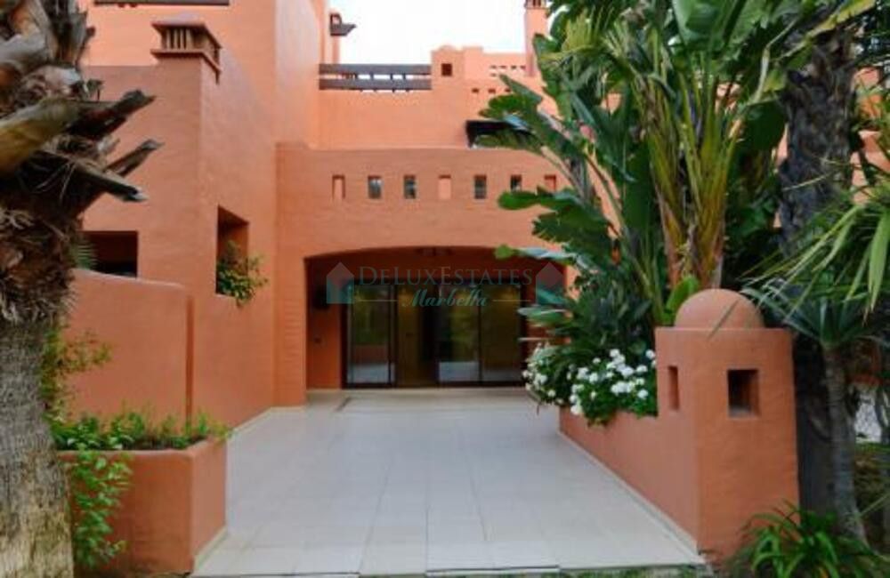 Town House for sale in Marbella Golden Mile