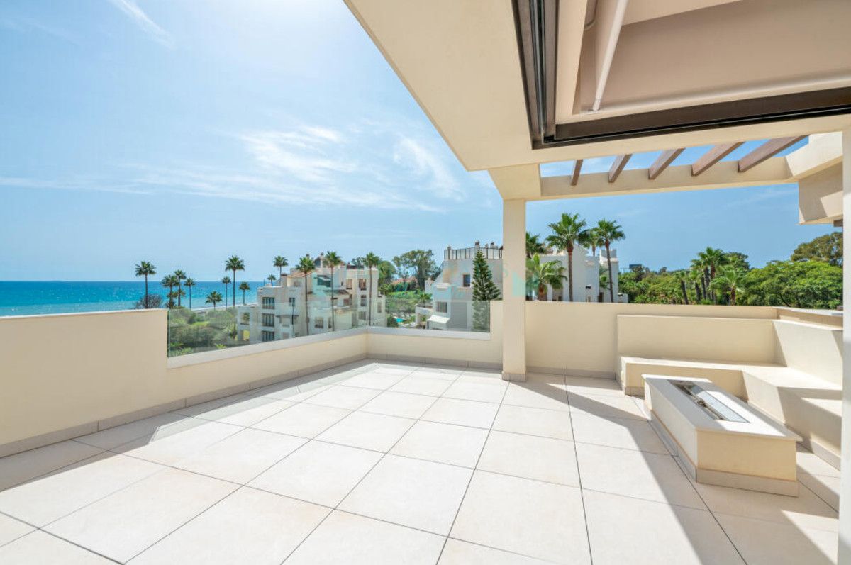 Penthouse for sale in Estepona