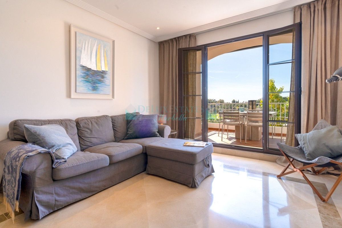 Apartment for sale in Los Arqueros, Benahavis