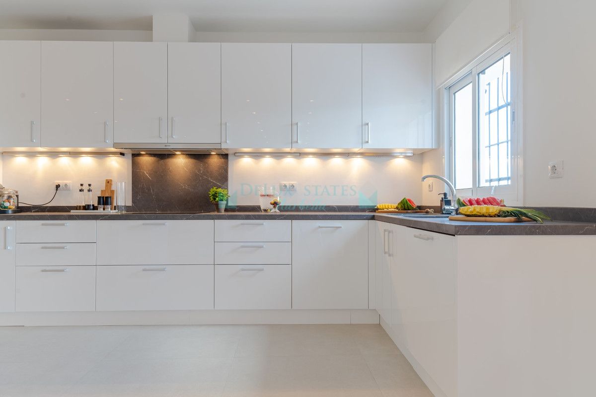 Villa en alquiler en Nueva Andalucia