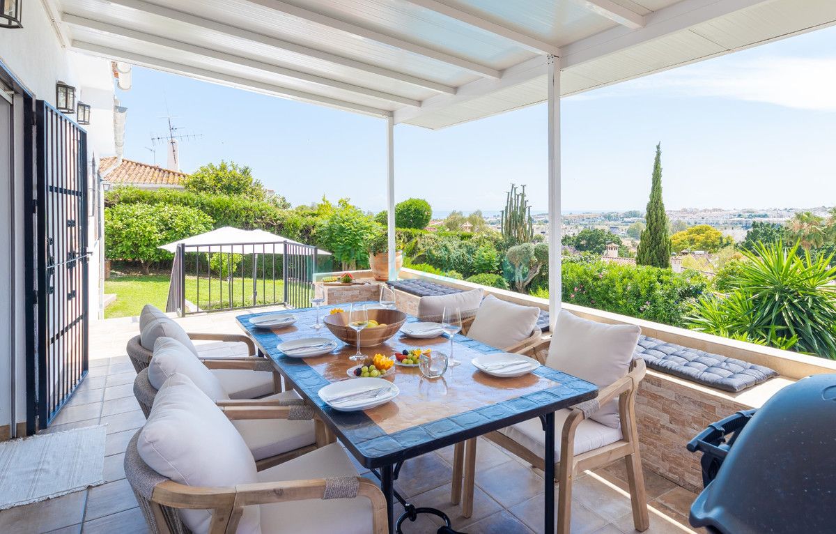 Villa en alquiler en Nueva Andalucia