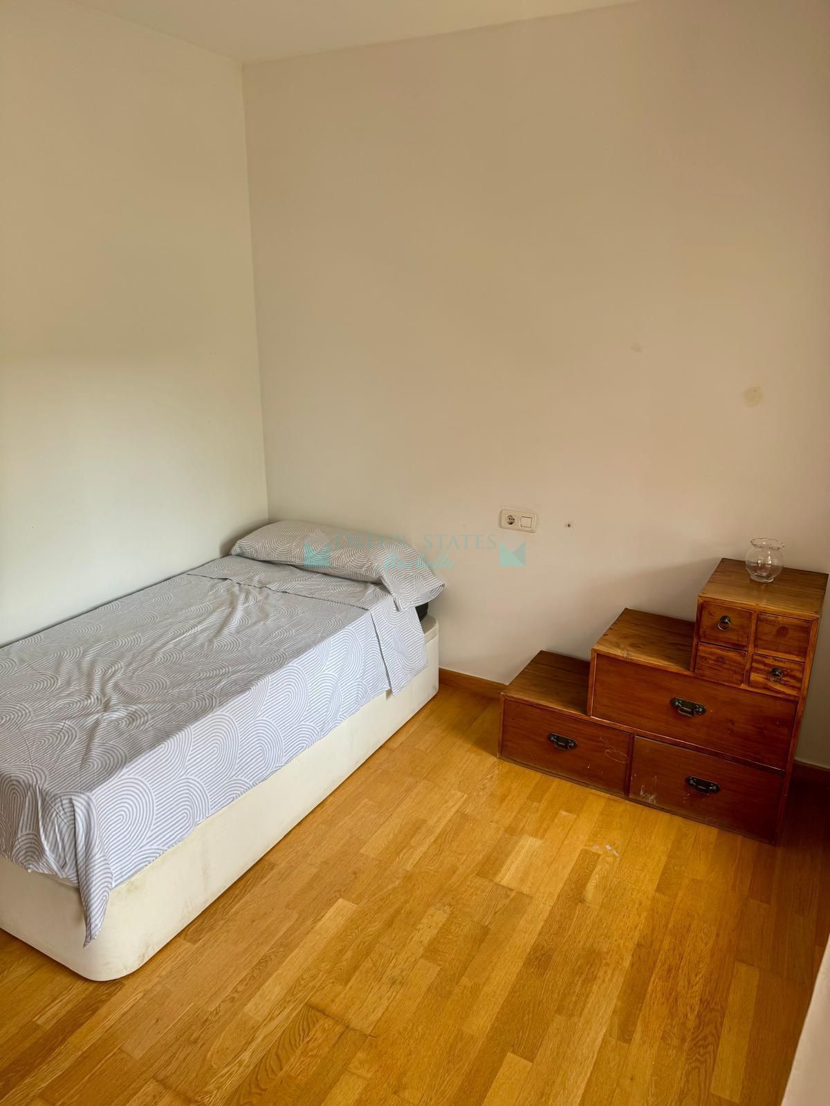 Semi Detached Villa for rent in Estepona