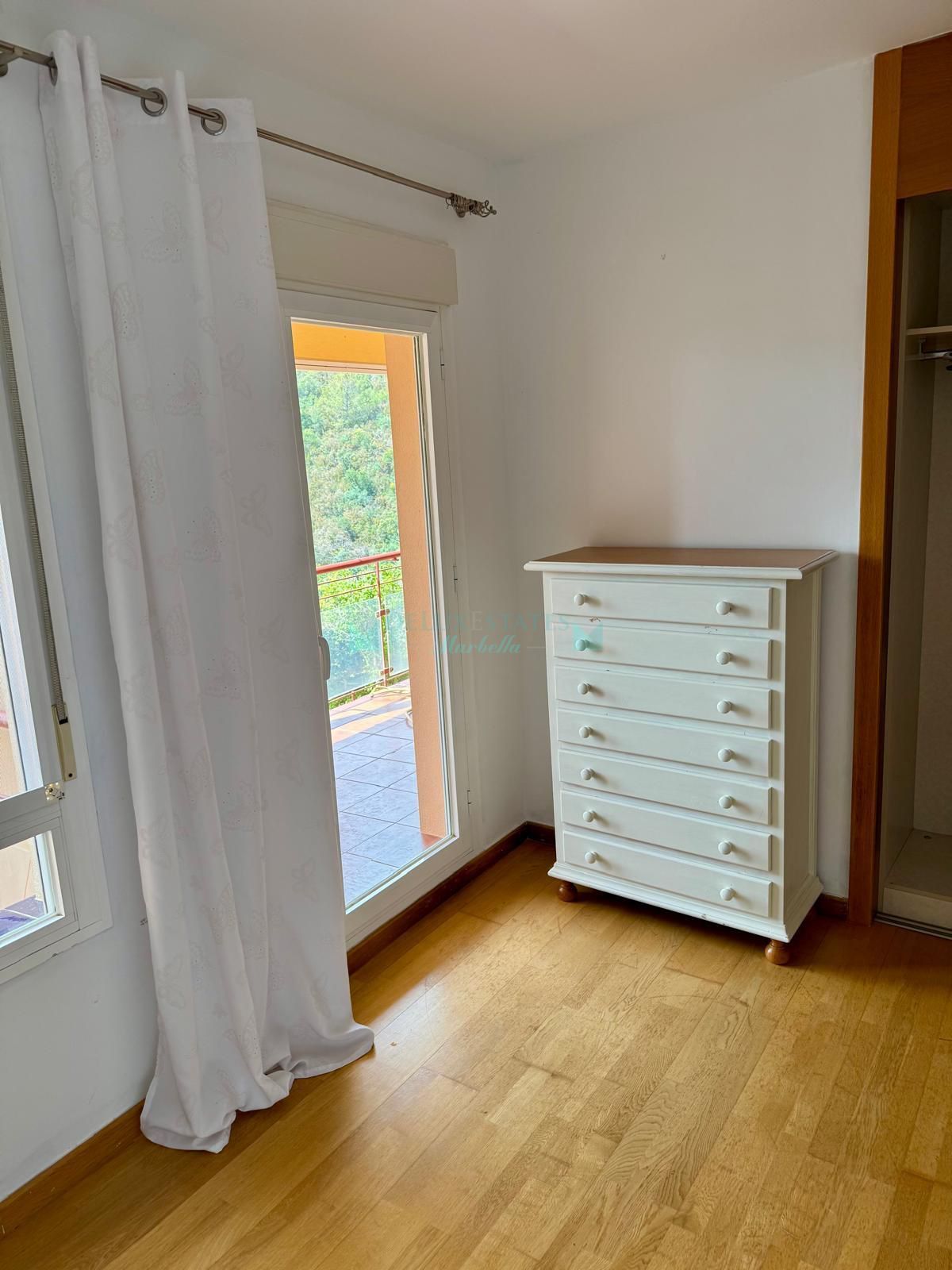 Semi Detached Villa for rent in Estepona