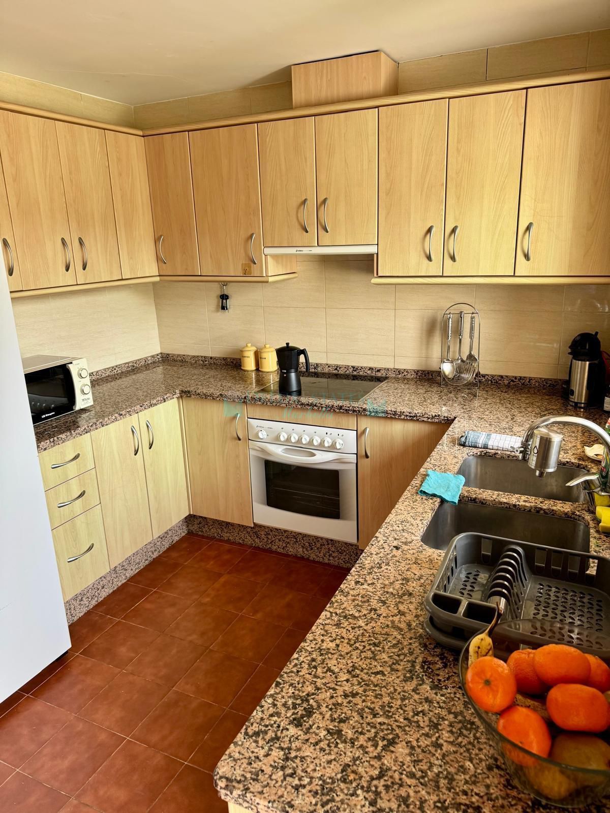 Semi Detached Villa for rent in Estepona