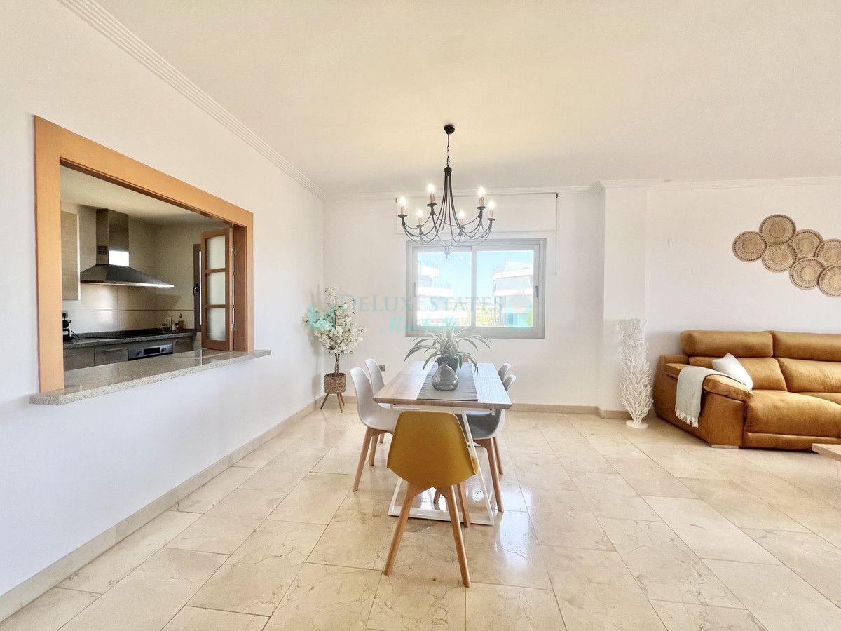 Penthouse for sale in Selwo, Estepona