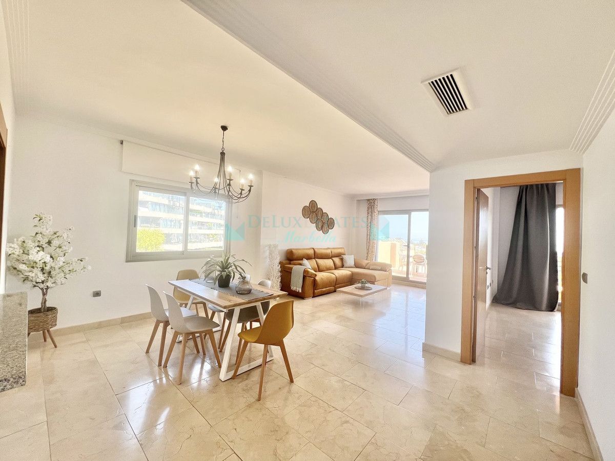 Penthouse for sale in Selwo, Estepona