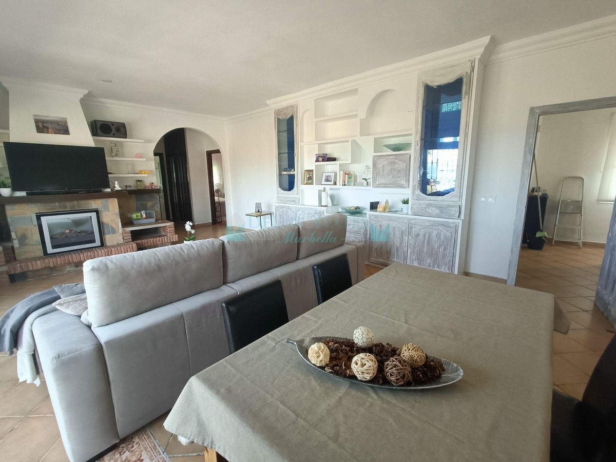 Villa en venta en Estepona