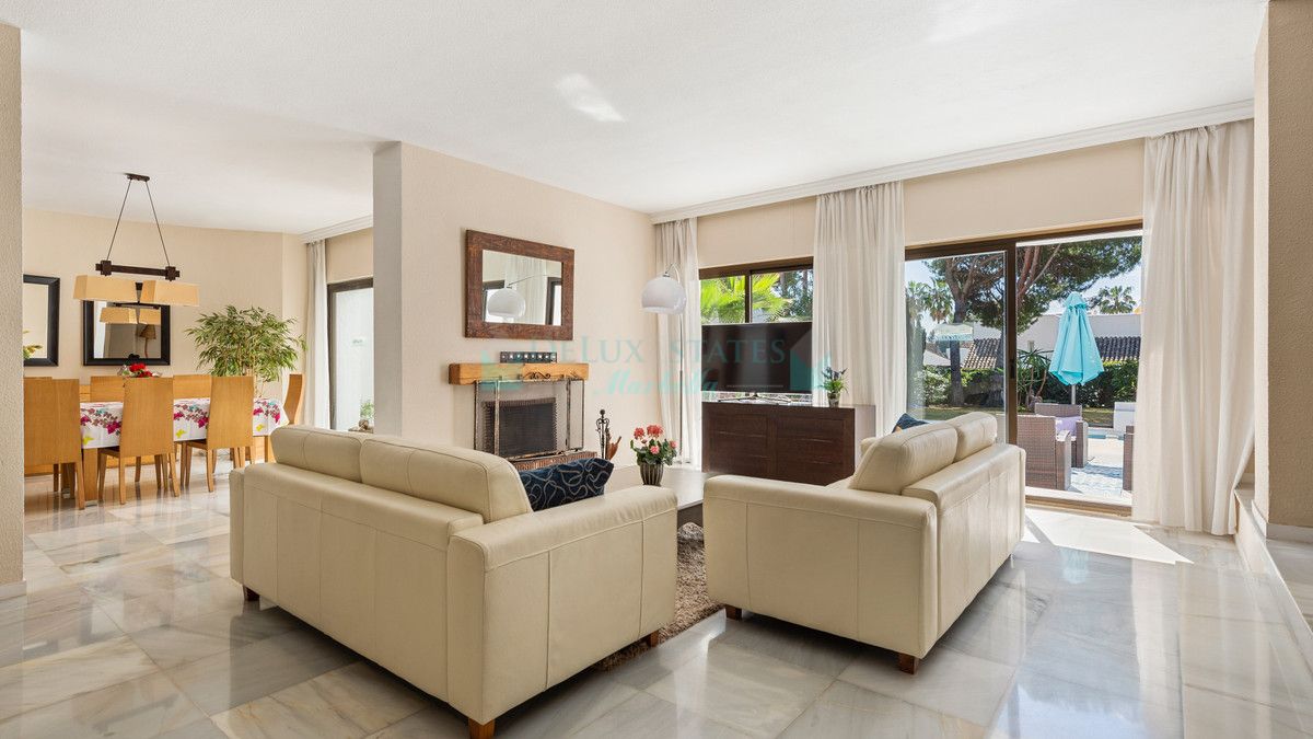 Villa Pareada en alquiler en Marbella - Puerto Banus