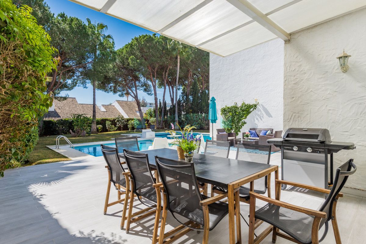 Villa Pareada en alquiler en Marbella - Puerto Banus