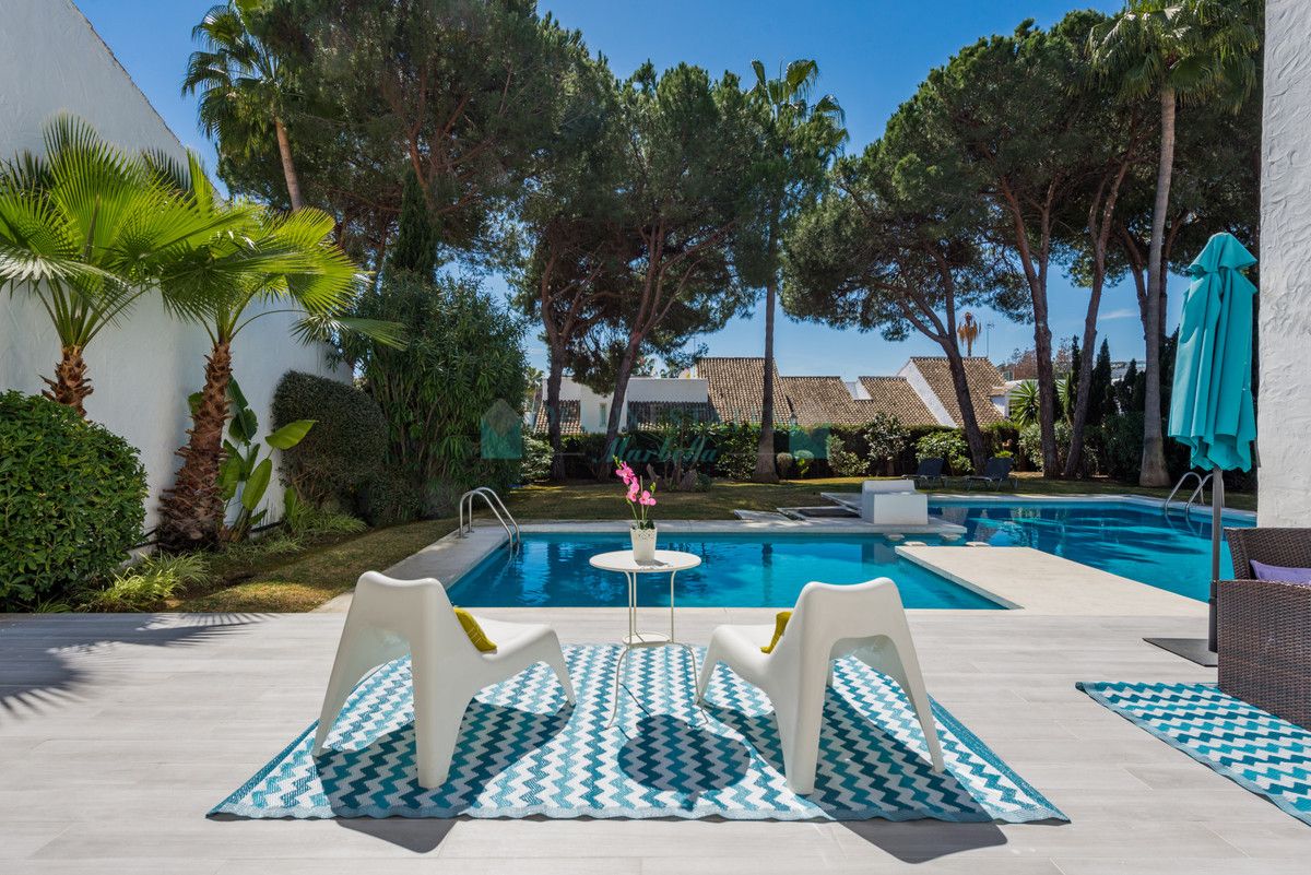 Villa Pareada en alquiler en Marbella - Puerto Banus