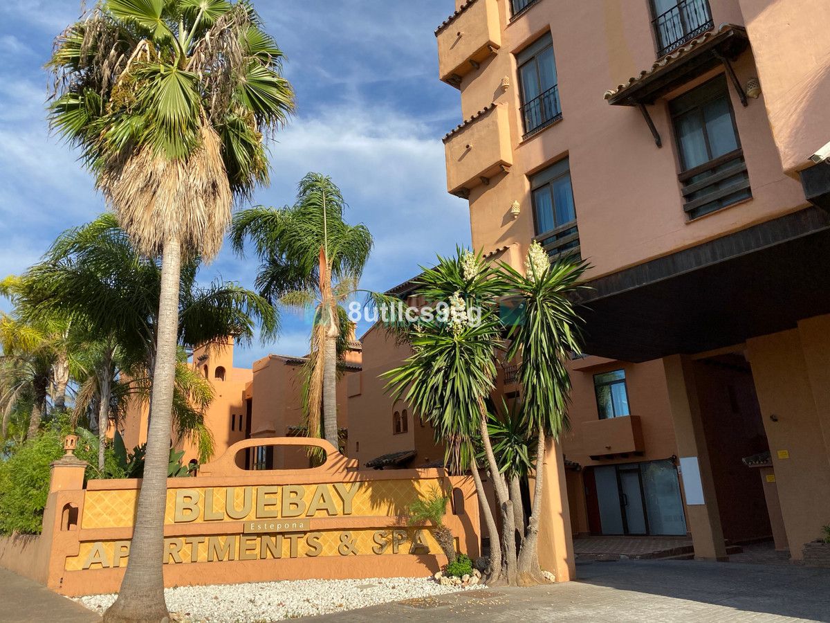 Apartamento en venta en Estepona