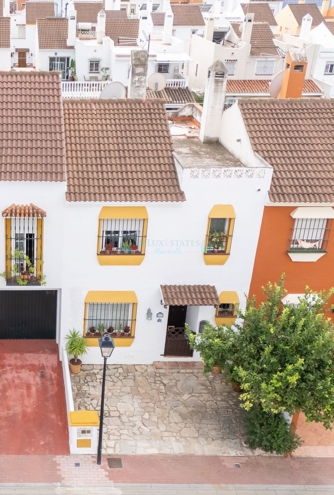 Town House for sale in Nueva Andalucia