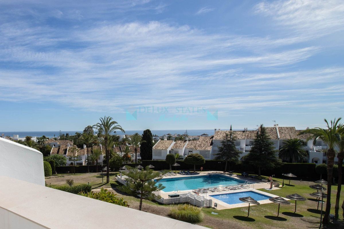 Penthouse for sale in Nueva Andalucia