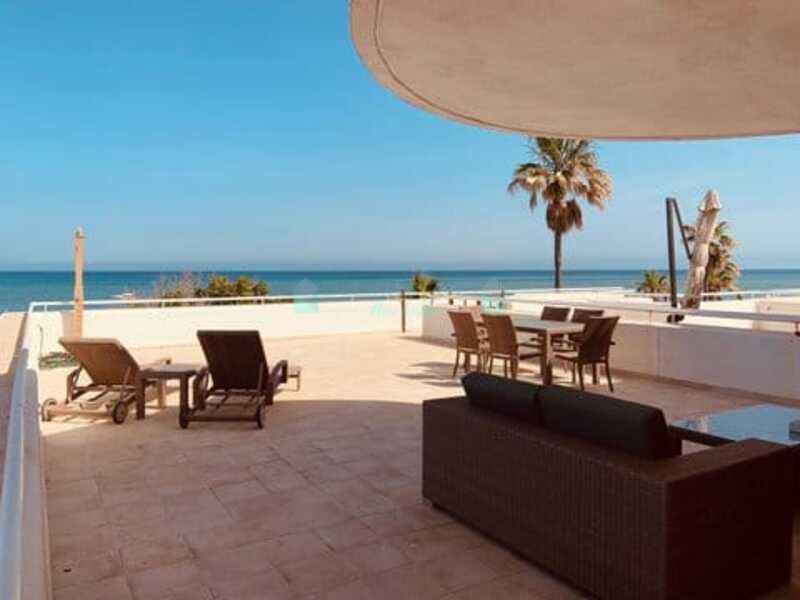 Apartamento en venta en Estepona