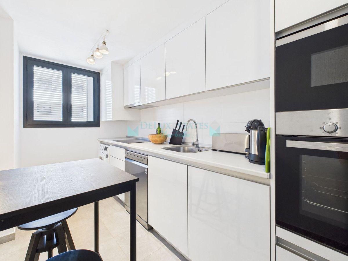 Apartment for sale in Estepona