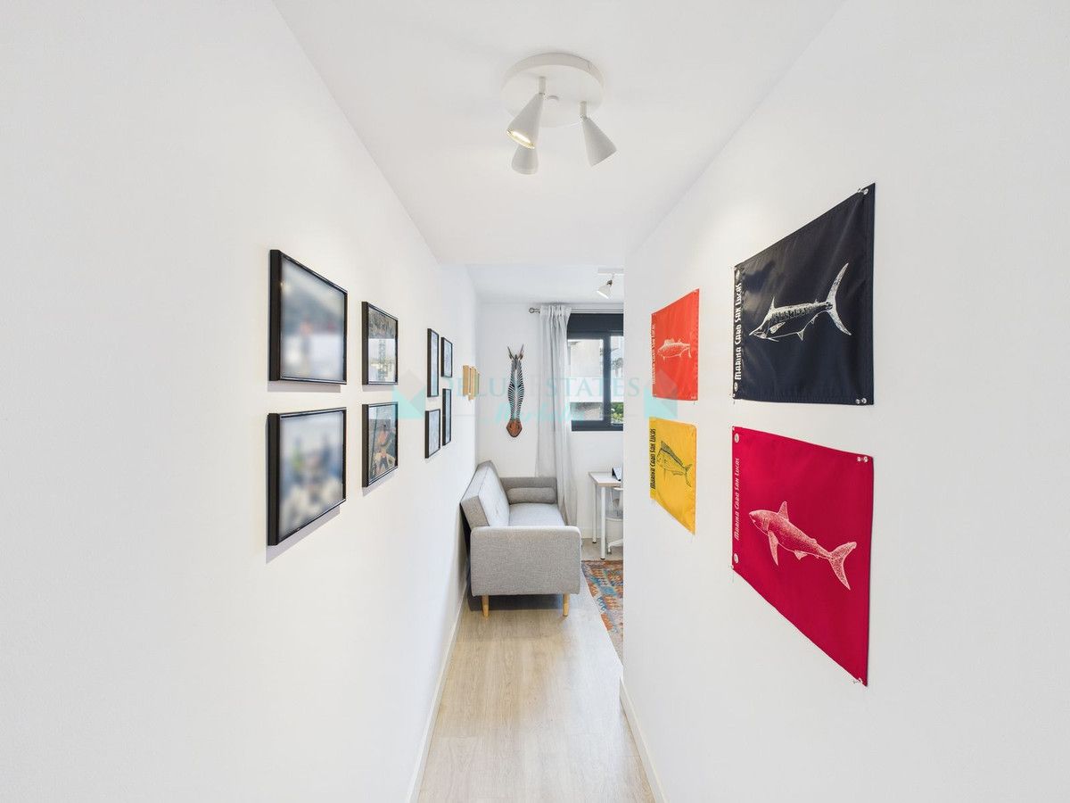 Apartment for sale in Estepona