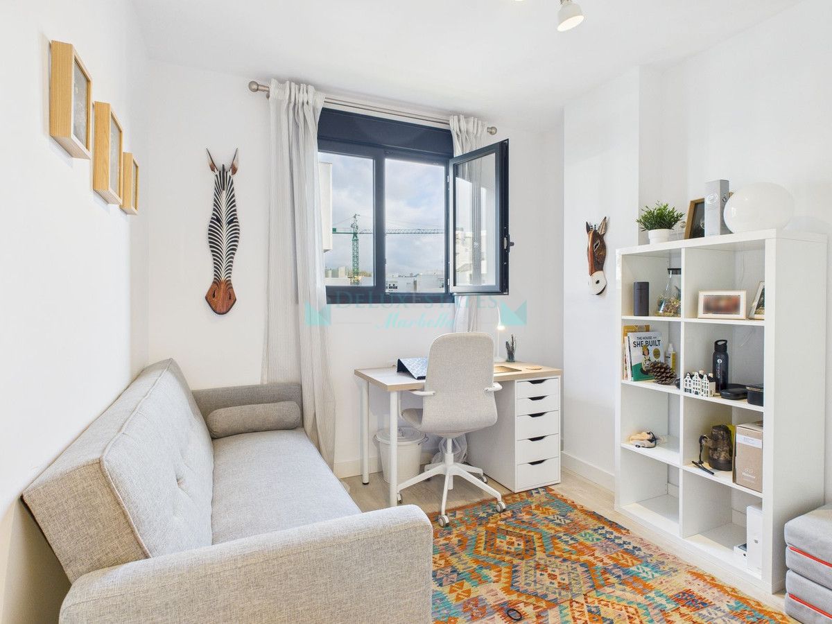 Apartment for sale in Estepona