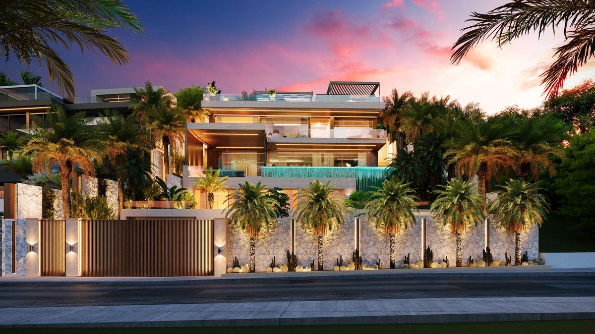 Villa en venta en Los Altos de los Monteros, Marbella Este