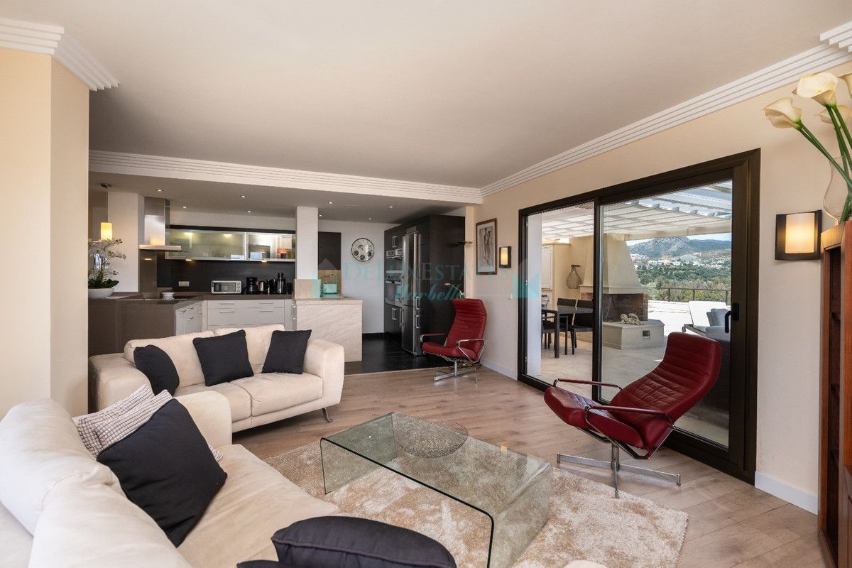 Penthouse for rent in Estepona