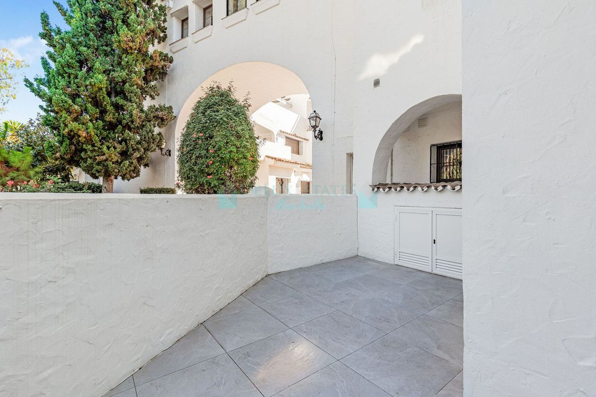 Apartamento Planta Baja en venta en Marbella - Puerto Banus