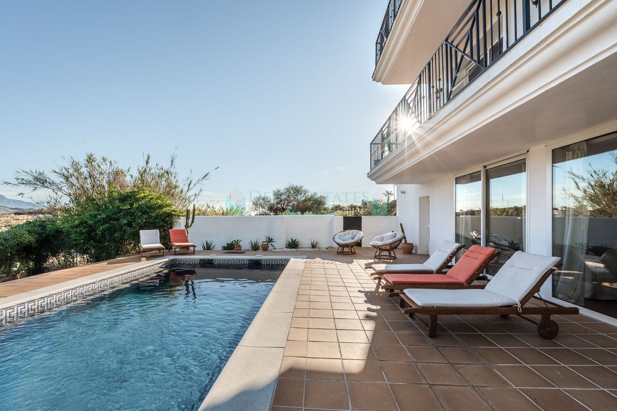 Villa en venta en Estepona