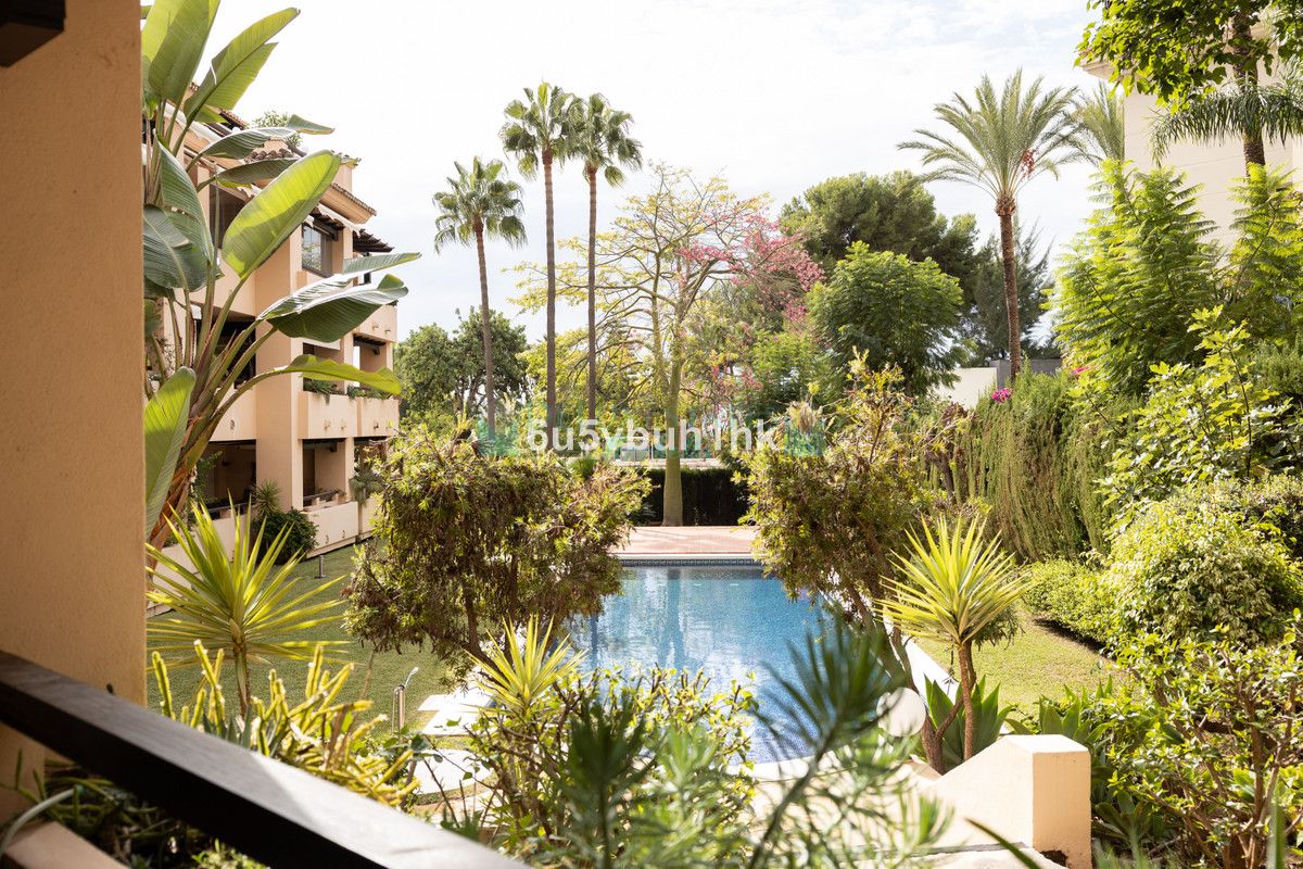 Ground Floor Apartment for sale in Marbella