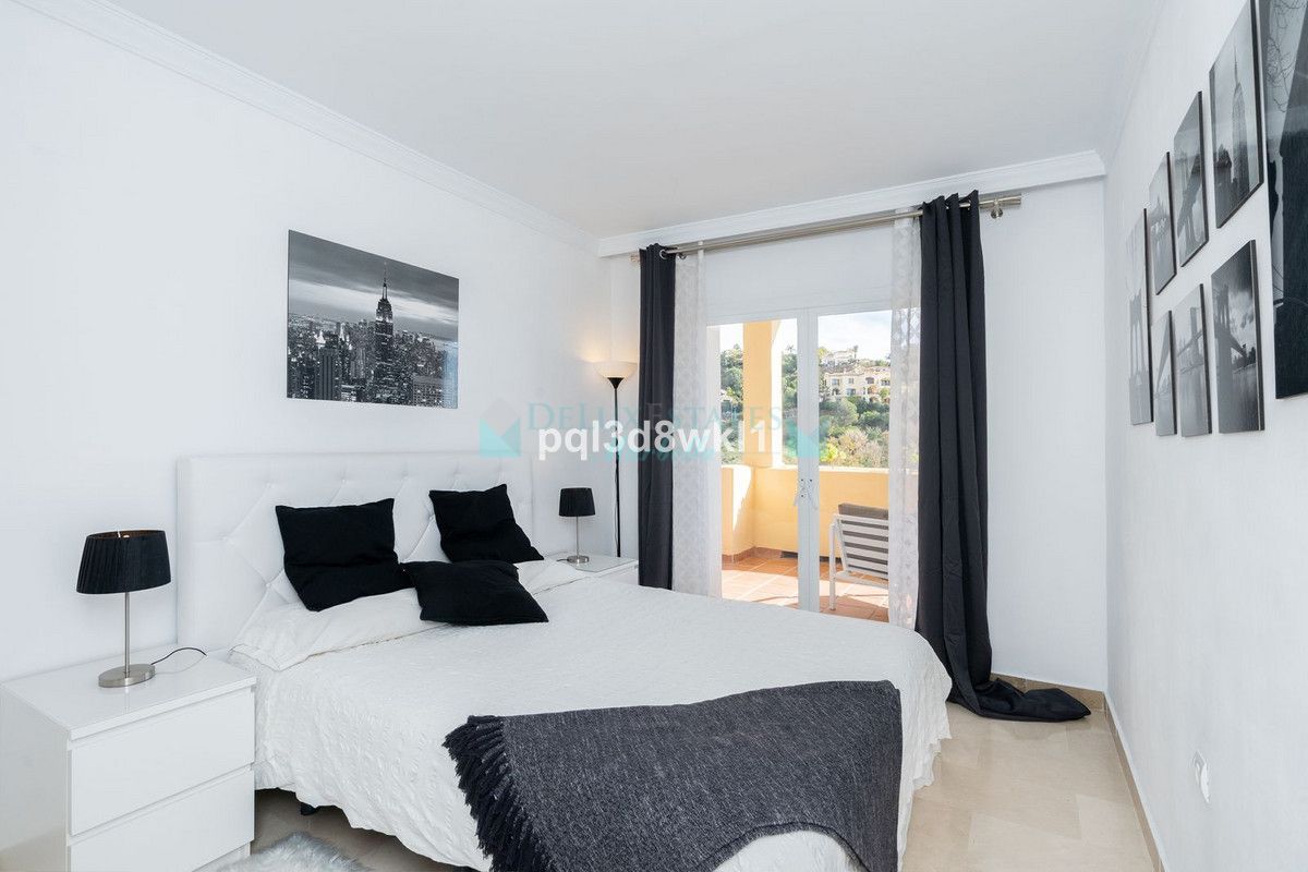 Apartamento en venta en La Quinta, Benahavis