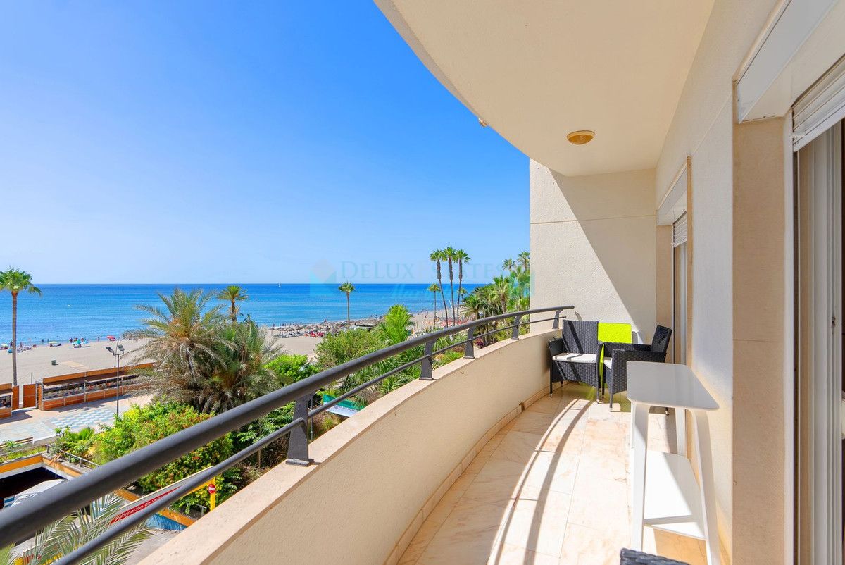 Apartment for sale in Estepona