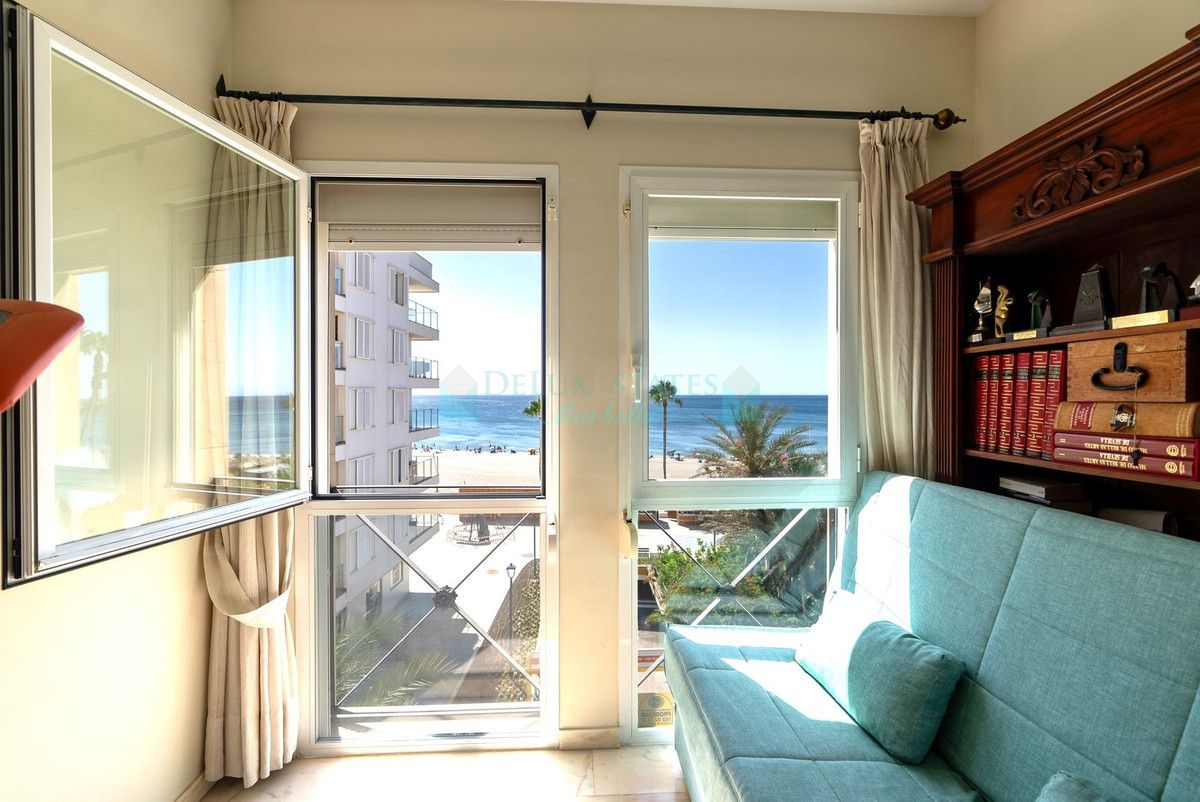 Apartment for sale in Estepona