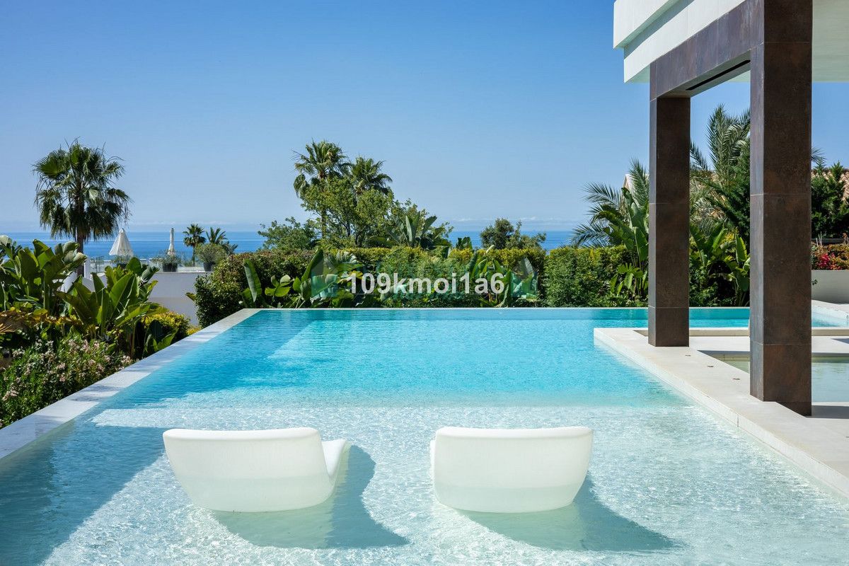 Villa en alquiler en Sierra Blanca, Marbella Golden Mile