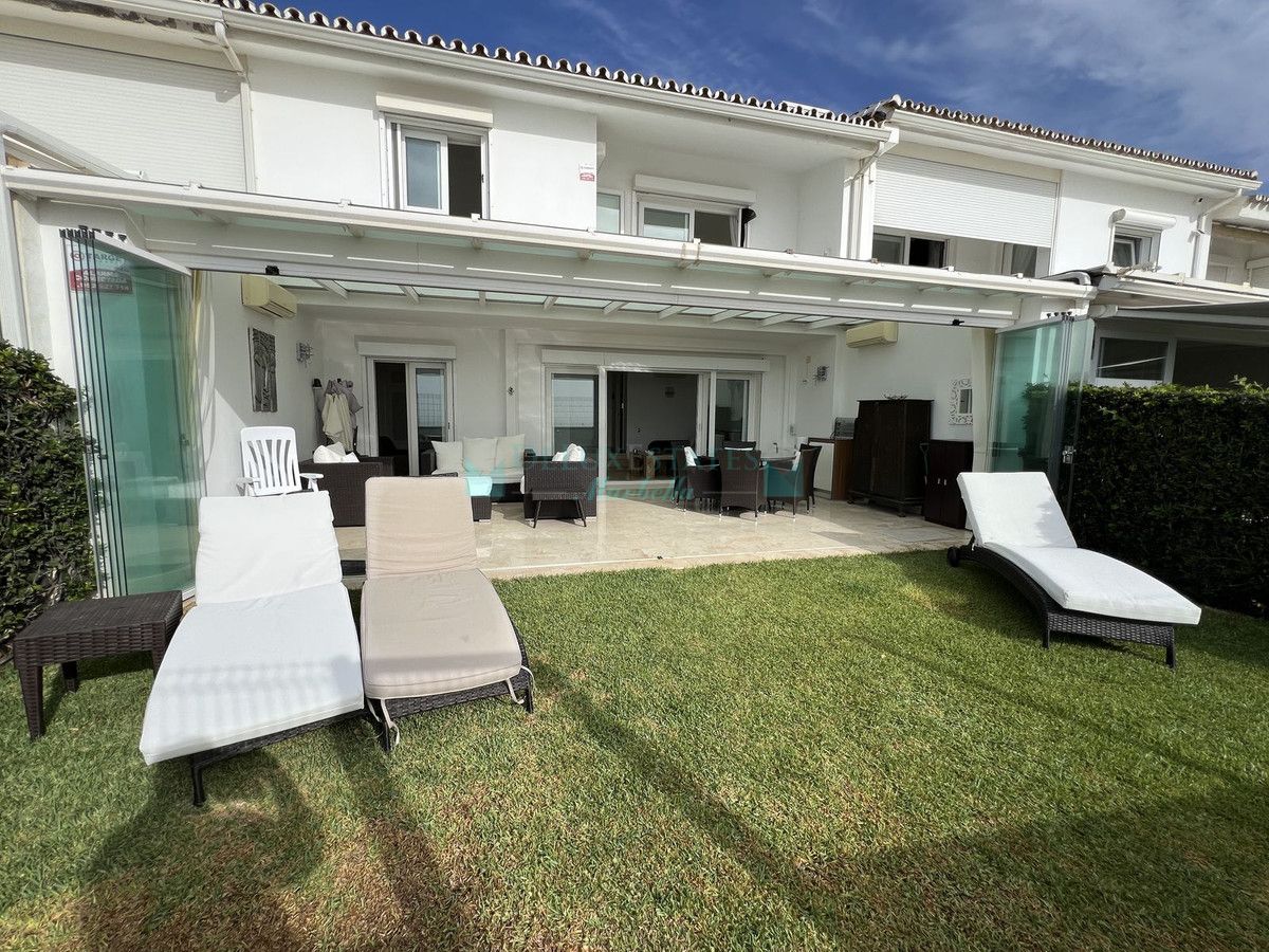 Town House for sale in New Golden Mile, Estepona