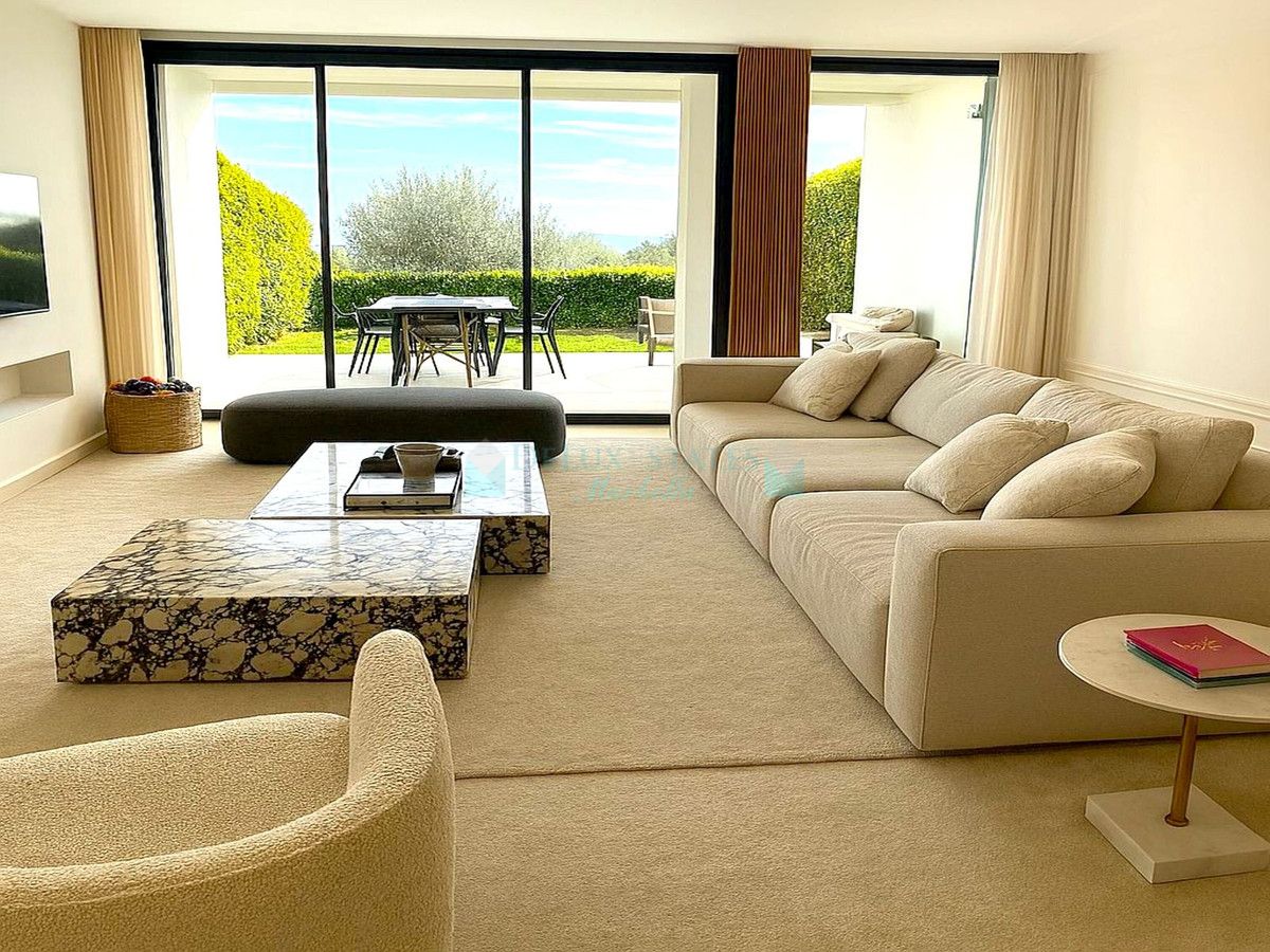 Town House for sale in La Quinta, Benahavis