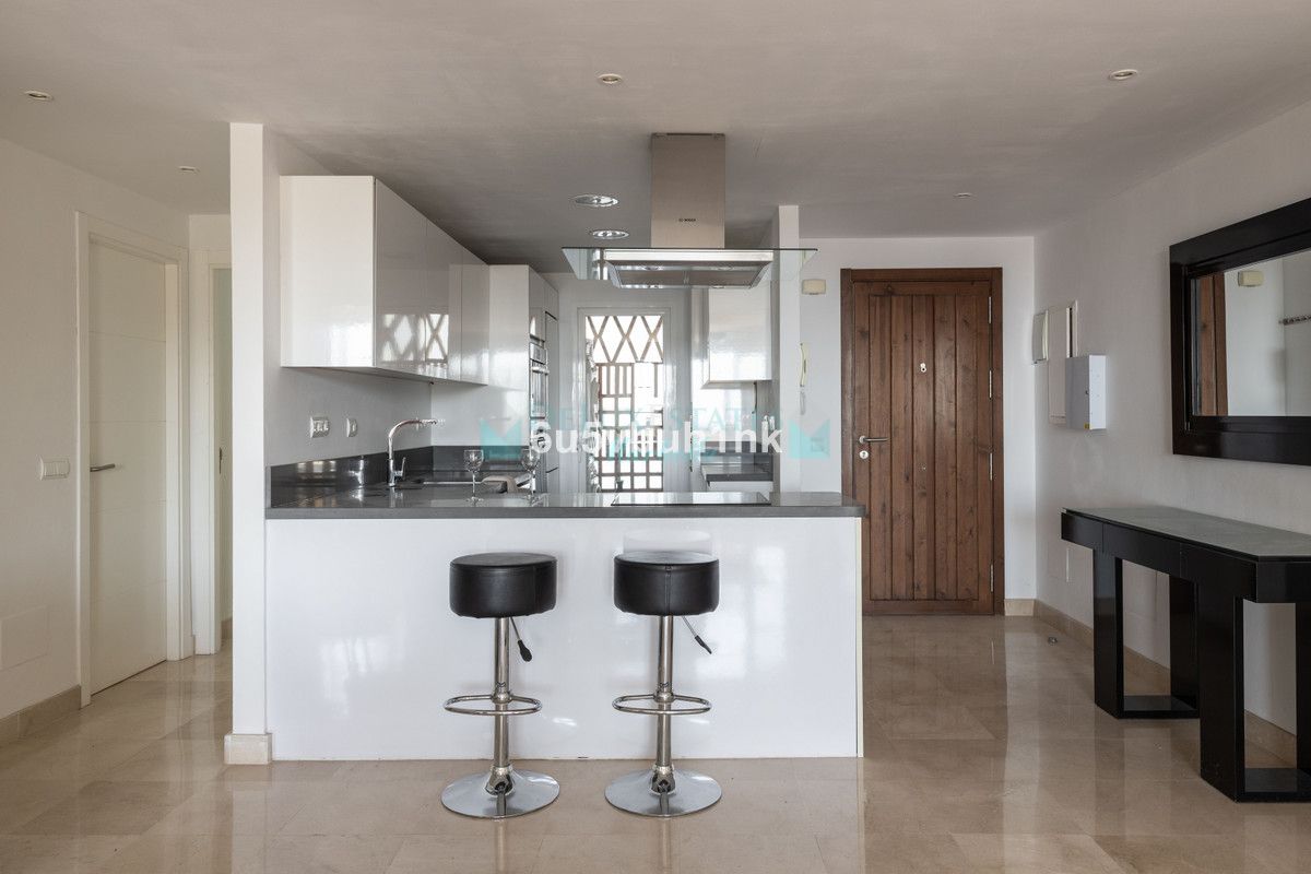 Apartment for sale in Los Arqueros, Benahavis