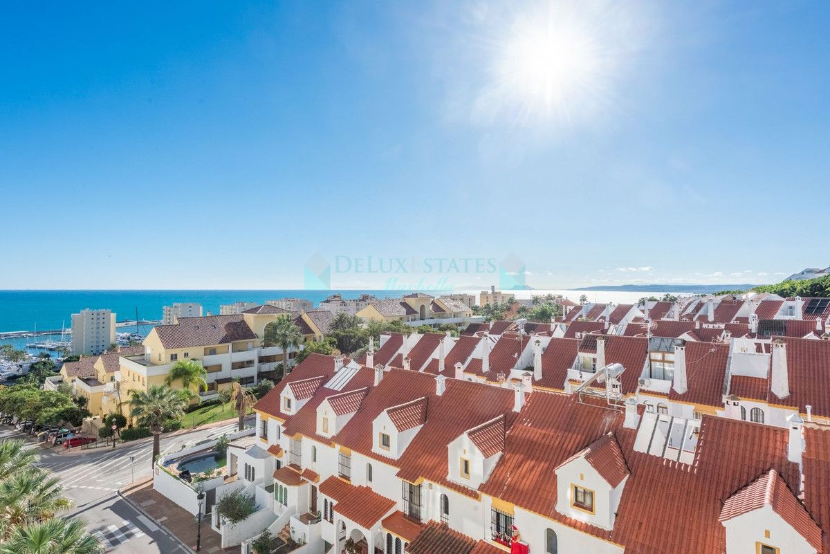 Apartment for sale in Estepona