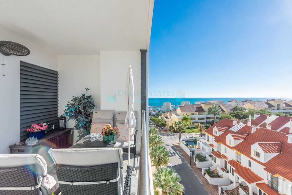 Apartment for sale in Estepona