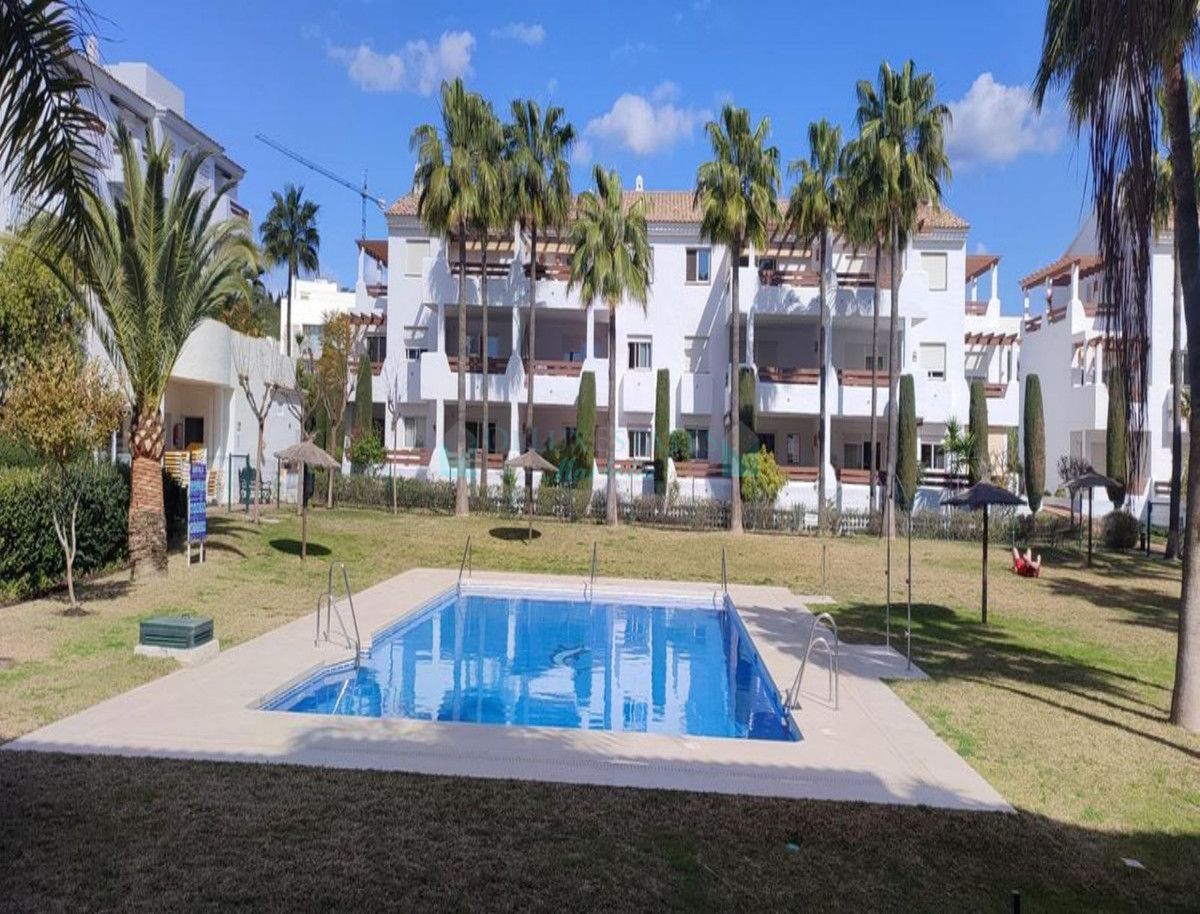 Ground Floor Apartment for sale in Selwo, Estepona